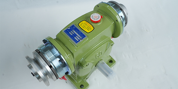 蝸輪減速機為什么裝離合制動器