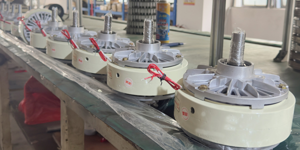 自動模切機如何調速？臺靈磁粉離合器詳解